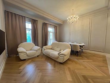 ev kirayə baki: İcarəyə verilir 3 otaqlı yeni tikili 120 m², Ağ şəhər q. 3 500 AZN/ay — 2