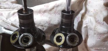 Амортизаторы, пневмобаллоны: Комплект амортизаторов Toyota — 13