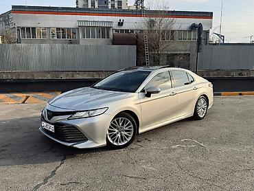 Toyota: Toyota Camry: 2018 г., 2.5 л, Автомат, Бензин, Седан — 2
