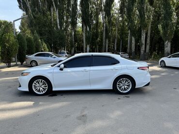 toyota camry 2018: Toyota Camry: 2018 г., 2.5 л, Автомат, Гибрид, Седан