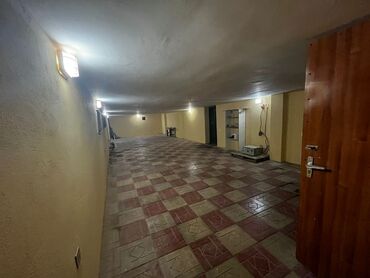 Mağazalar: Kommersiya obyekti – İcarəyə verilir.Qiymetde endirim olacaq. -Obyekt — 19