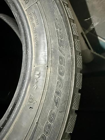 мини борт: Зимние шины Toyo, комплект из 4 шт. - Размер: 225/60 R17 - Индекс — 1