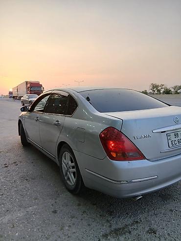 ford sedan: Nissan Teana: 2.3 l | Sedan — 4