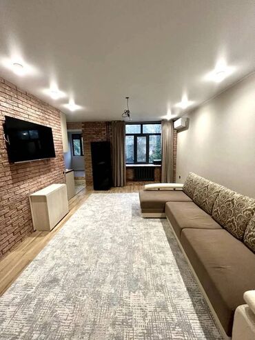 скрябина советская: 3 комнаты, 50 м², Индивидуалка, 2 этаж, Евроремонт