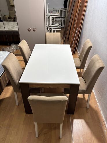 Uşaq və gənc otağı üçün dəstlər: Qonaq otağı üçün, İşlənmiş, Açılmayan, Kvadrat masa