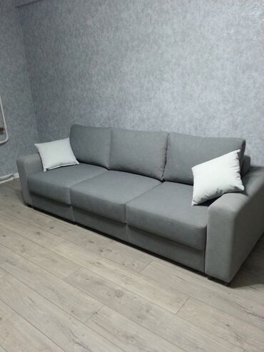 Угловые диваны: Продаю новый диван очень качественный, поролон самый дорогой высокой — 4