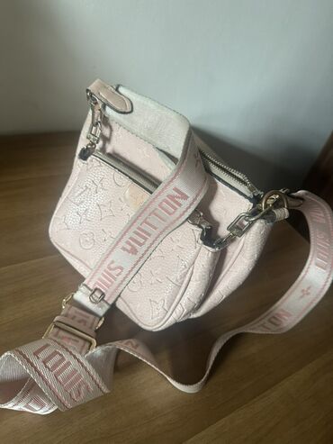 солнцезащитные очки мужские бишкек: Сумка-кроссбоди Louis Vuitton в пудрово-розовом цвете. - Материал