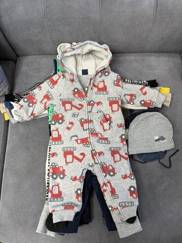 памперс huggies: Детские вещи на 6-9 месяцев