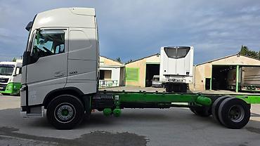 Грузовики: Грузовик, Volvo, Стандарт at lalafo.kg — 3 Грузовики: Грузовик, Volvo, Стандарт — 3