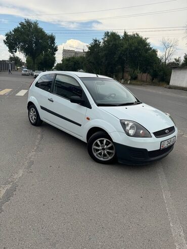 fort: Ford Fiesta: 2008 г., 1.3 л, Механика, Бензин, Хэтчбэк