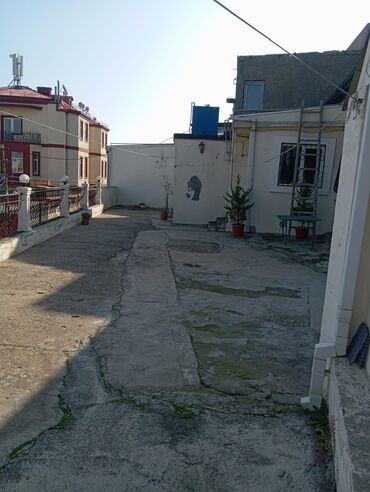 Həyət evləri və villaların satışı: Bayıl 8 otaq, 146000 kv. m, Kredit yoxdur, Təmirsiz -da lalafo.az — 8 Həyət evləri və villaların satışı: Bayıl 8 otaq, 146000 kv. m, Kredit yoxdur, Təmirsiz — 8