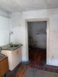 Продажа домов: Дом, 250 м², 3 комнаты, Собственник, Старый ремонт — 10