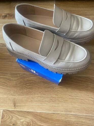 король кожи мазь оригинал и подделка: Лоферы женские классические в стиле penny loafers. Размер написано 40