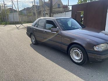 masinlar vaz: Mercedes-Benz C 180: 1.8 l | 1995 il Sedan — 8