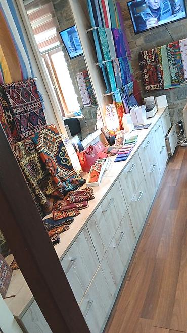 polka satilir: Shopping qalereyasının bağlanması ilə əlaqədar quraşdırılmış mebel — 5