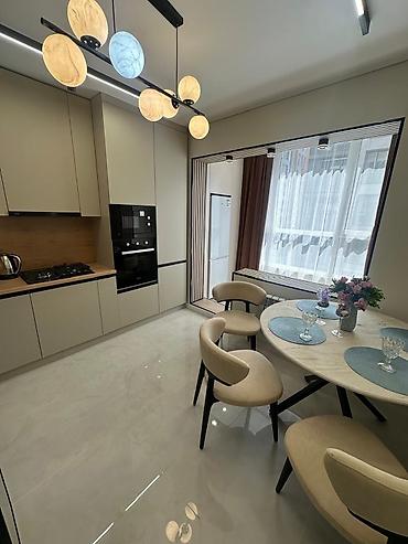 Продажа квартир: 3 комнаты, 80 м², Элитка, 3 этаж, Дизайнерский ремонт — 9