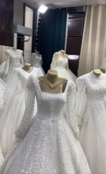 Свадебные платья: Срочно срочно продается готовый бизнес свадебный салон город Ош