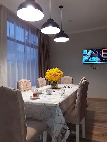 Günlük kirayə evlər: 110 kv. m, 4 otaqlı — 15
