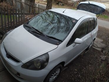 машина мерс 124: Honda Fit: 2002 г., 1.3 л, Вариатор, Бензин, Бус