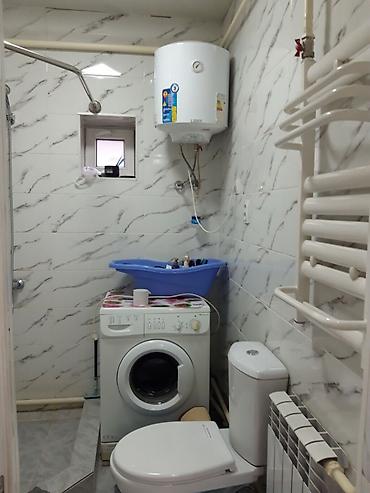 Продажа коттеджей и домов: 🏡✨ ПРОДАЁТСЯ УЮТНЫЙ ДОМ! ✨🏡 📍 Район: АК ОРДО 2 🛏️ Комнаты: 4 📐 — 9