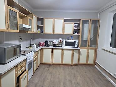 Аренда домов: 100 м², 5 комнат, Аламединский рынок / базар, С подселением — 6