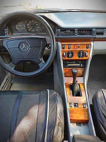 rul kia: Mercedes-Benz 200: 2 l | 1990 il Sedan — 5