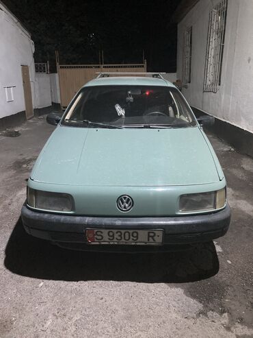 меняю участок на авто: Volkswagen Passat: 1989 г., 1.8 л, Механика, Бензин, Универсал