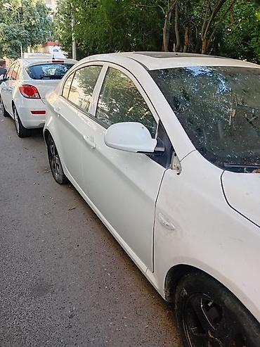 disk: Model: MG 350 MİNİK 2011 İşlenmiş Xüsusiyyətlər: - Kuzov: 4 qapılı — 2