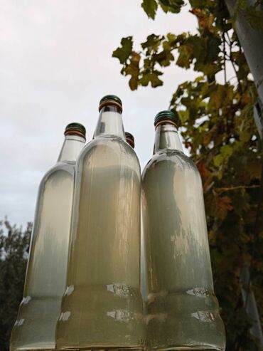 Соусы и специи: Alma Sirkəsi Qusardan meşə almalarından hazırlanıb. 0,5L - 5 azn