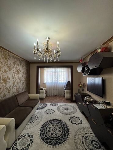 сдаются квартира токолдош: 3 комнаты, 82 м², 106 серия, 8 этаж, Евроремонт