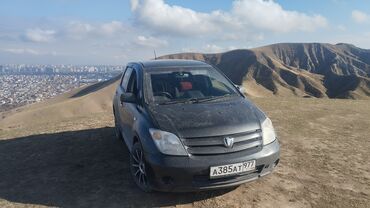 Toyota: Toyota ist: 2004 г., 1.3 л, Автомат, Газ