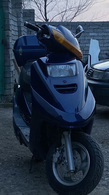Мотоциклдер жана мопеддер: Продаю скутер 150, в хорошем состоянии темно синего цвета. Технически