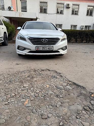honda logo: Hyundai Sonata: 2017 г., 2 л, Автомат, Газ, Седан — 3