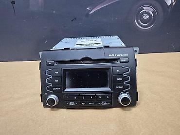 univerzalno: RADIO CD ZA KIA SORENTO OD 2009. DO 2015. GOD. | * GARANCIJA NA — 1