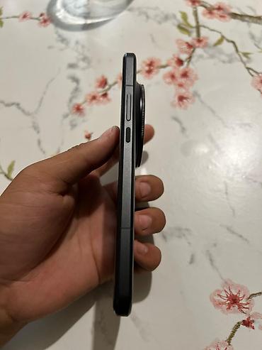 asus rog b class: Xiaomi, 15 Ultra, Б/у, 256 ГБ, цвет - Черный, 2 SIM — 2