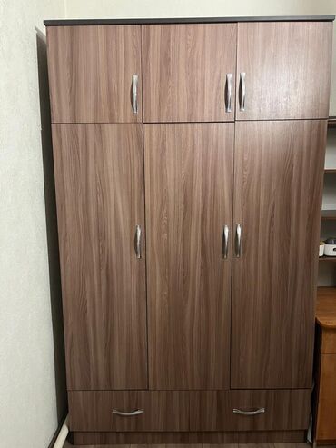 шкафы купе встроенные: Шкаф для одежды, Прямой, ЛДСП