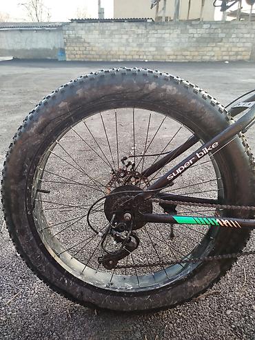 velosıped: Velosiped tecılı satılır ona görə qiyməti aşağı qoyulub' fat bikedir' — 5