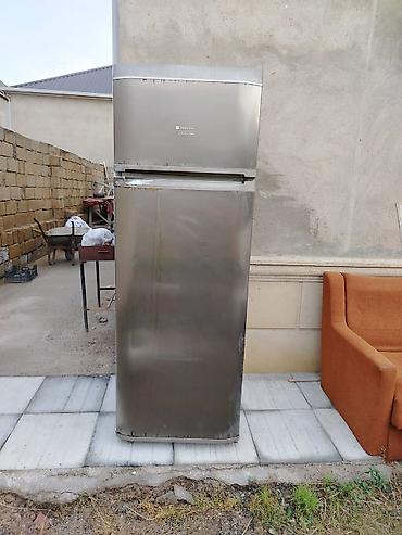 mini xolodelnik: Hotpoint Ariston ikikameralı soyuducu - Üstdə dondurucu, altda əsas — 1