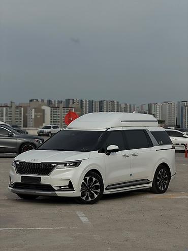 Kia: Kia Carnival: 2022 г., Минивэн — 12