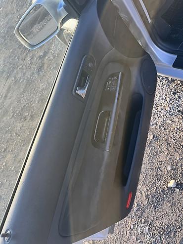 Volkswagen: Volkswagen Golf: 2000 г., 1.6 л, Автомат, Бензин, Хэтчбэк at lalafo.kg — 8 Volkswagen: Volkswagen Golf: 2000 г., 1.6 л, Автомат, Бензин, Хэтчбэк — 8