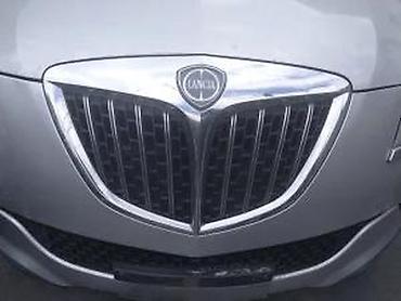 Auto delovi, gume i tjuning: Lancia delta kompletan auto u delovima kod boje 620/b. Lancia delta — 7