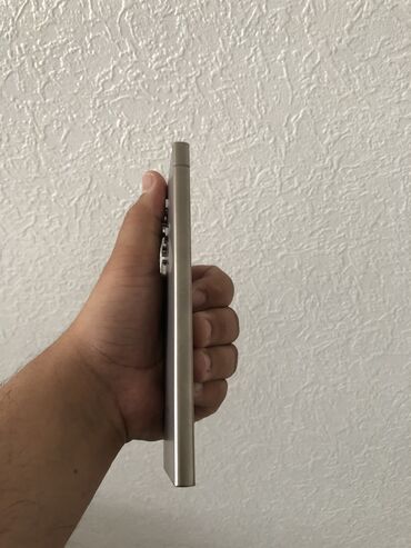 холодильник для машина: Samsung Galaxy S24 Ultra, Колдонулган, 256 ГБ, түсү - Саргыч боз, 1 SIM, 2 SIM, eSIM