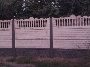 купить заборные плиты: Железобетонная заборная плита, Длина: 2 м, Высота: 2 м, Толщина: 40 мм, Новый