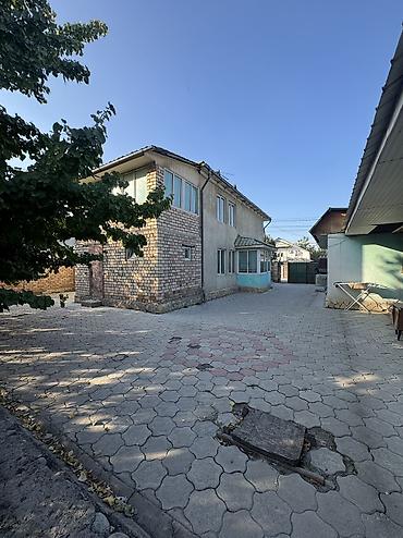 5 комнат, 200 м², 8 соток, Джал, Агентство недвижимости at lalafo.kg 5 комнат, 200 м², 8 соток, Джал, Агентство недвижимости