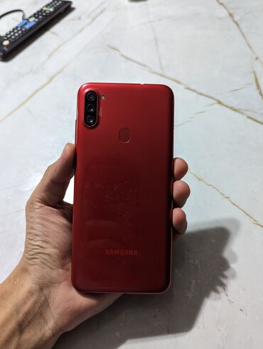 дешевле телефон: Samsung Galaxy A21, Б/у, 32 ГБ, цвет - Красный