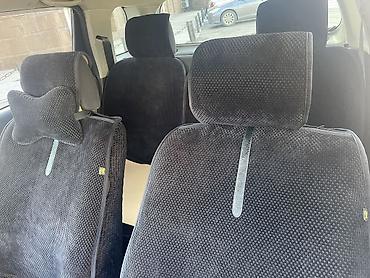 Toyota: Toyota ist: 2004 г., 1.3 л, Автомат, Бензин, Седан — 14