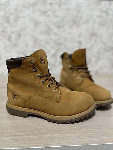 Ботинки: Классические Timberland ботинки оригинал, в хорошем состоянии, размер — 2
