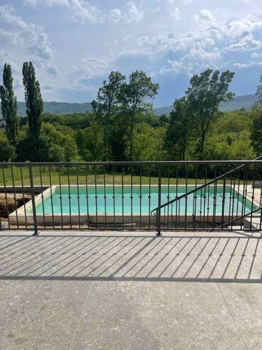 Kuće na prodaju: 98 kv. m, 3 sobe — 2