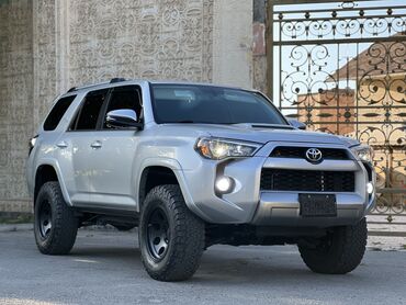 таета 35: Toyota 4Runner: 2018 г., 4 л, Автомат, Бензин, Внедорожник