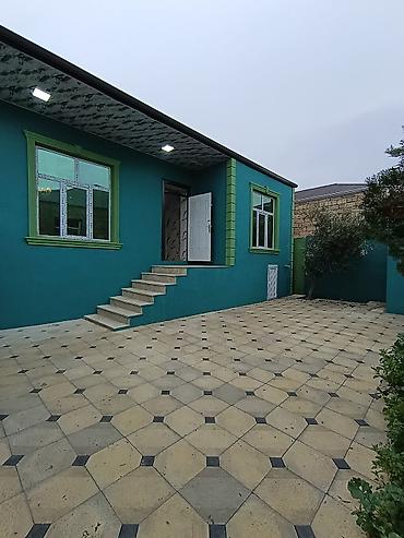 Həyət evləri və villaların satışı: Satılır: Həyət evi - Həyətyanı sahə: Tamamilə metlaxla döşənmiş geniş — 3